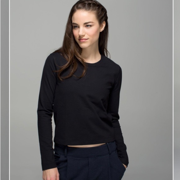 Lululemon Back Up long sleeve black top - Picture 5 of 5